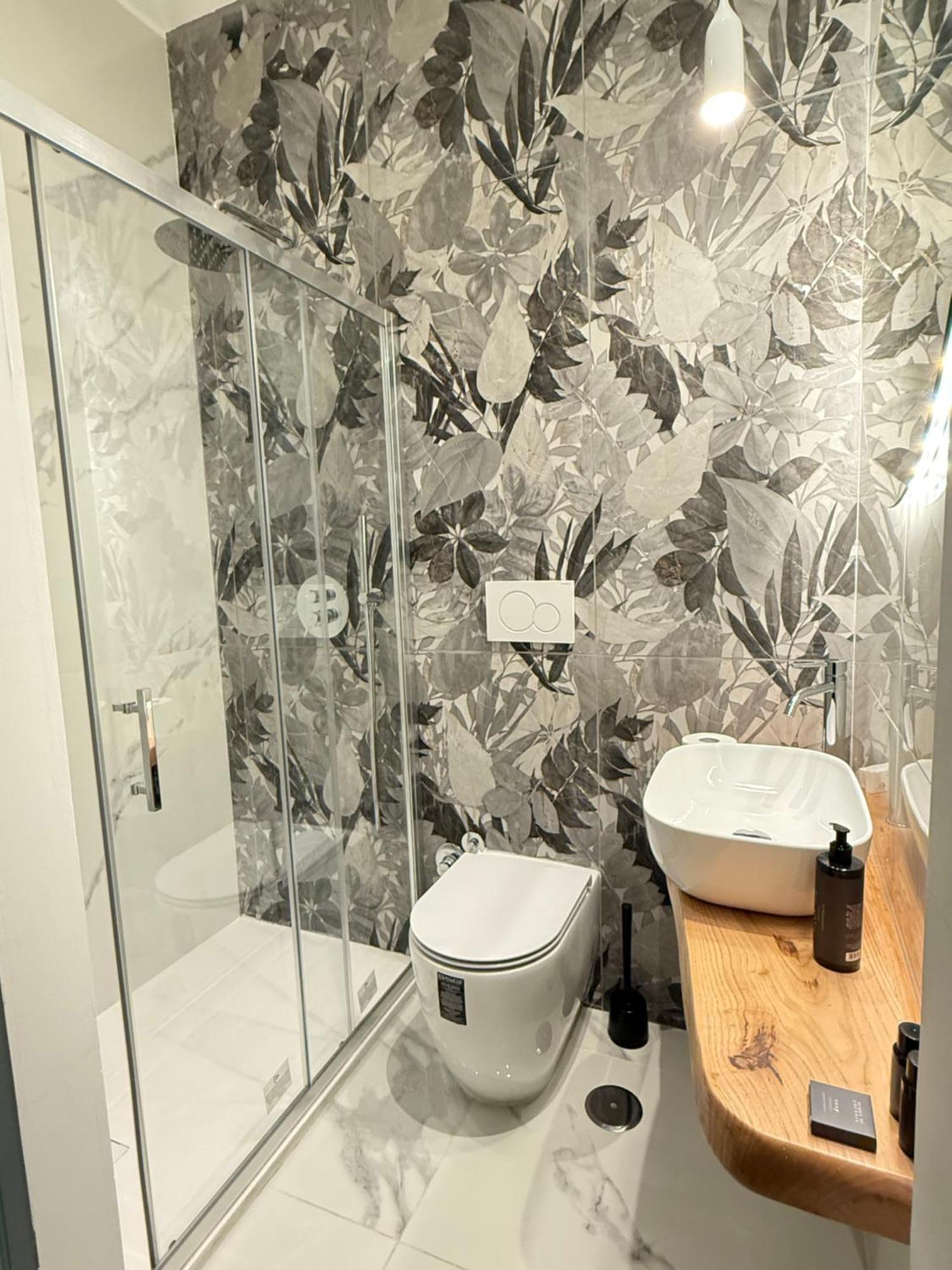 Ese Luxury - Elegant Jacuzzi Suite, Quiet&central Rome